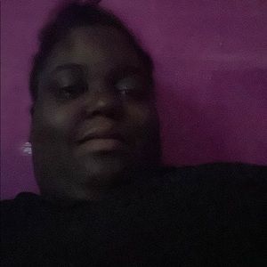 Meet your Posher, Zakia